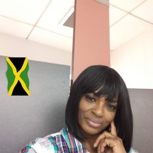 Meet your Posher, Sabrina